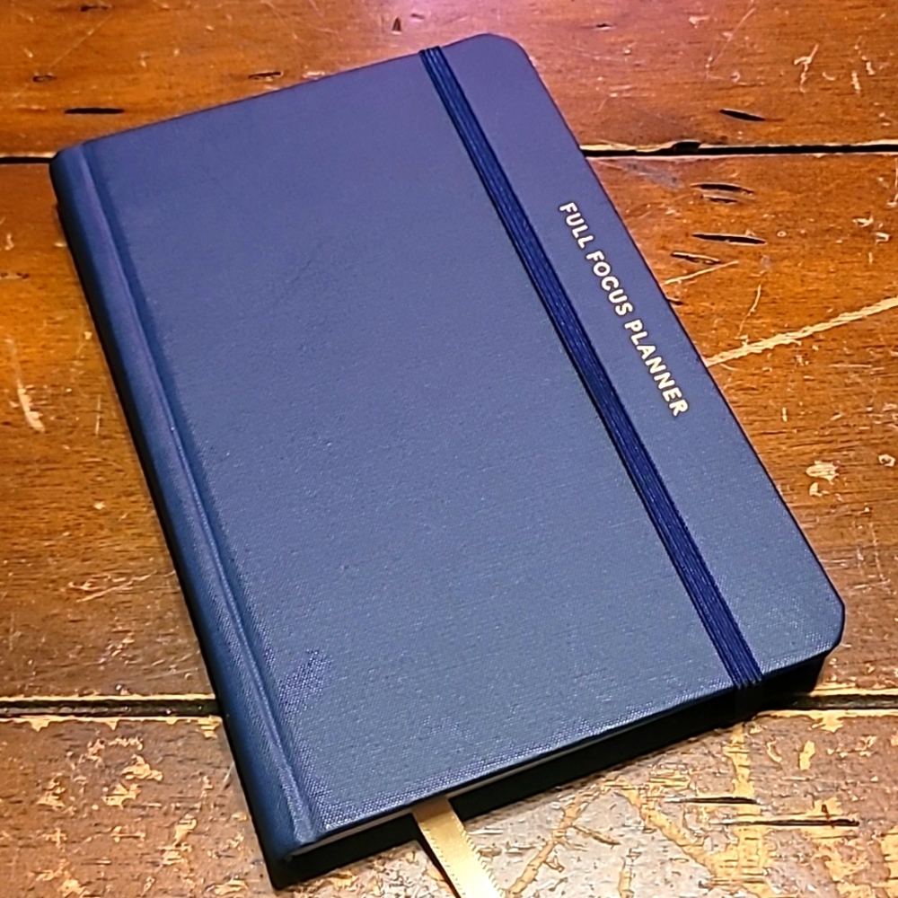 Full Focus Planner by Michael Hyatt Linen Navy Hardcover Quarterly